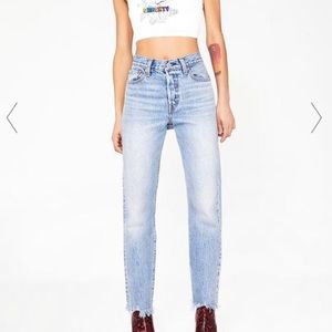 LEVI’S LIGHT WASH WEDGIE ICON FIT DENIM JEAN